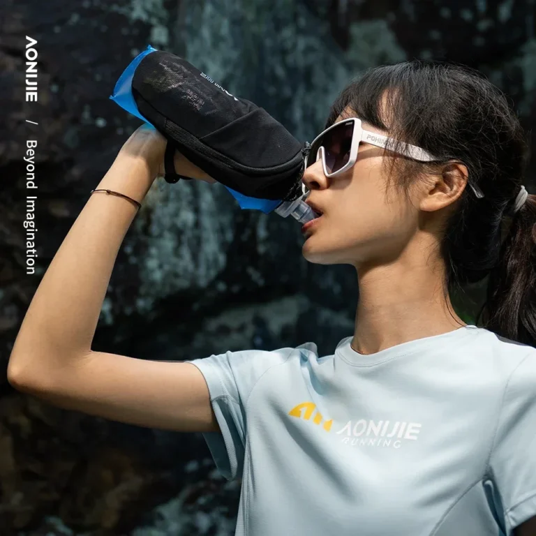 Sports Handheld Water Bottle Bag - Image 6